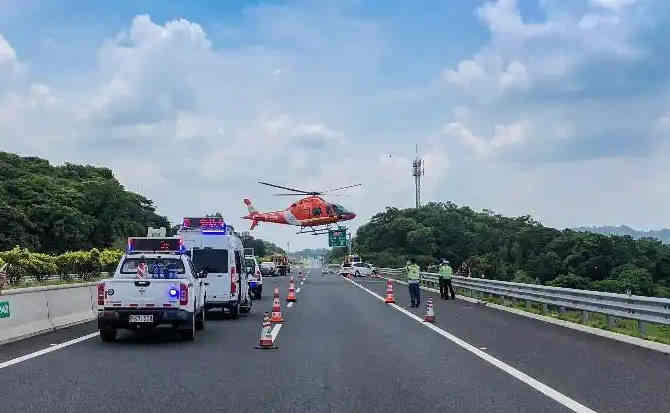 曾都区高速公路汽车救援案例