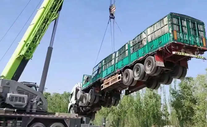 曾都区道路脱困救援案例